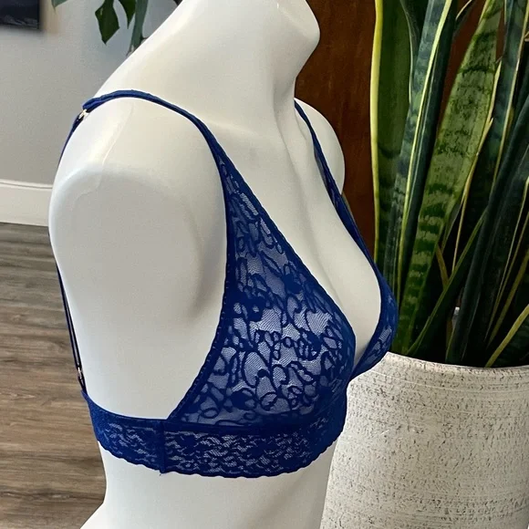 Two Lacie Bralettes - Picture 6 of 13